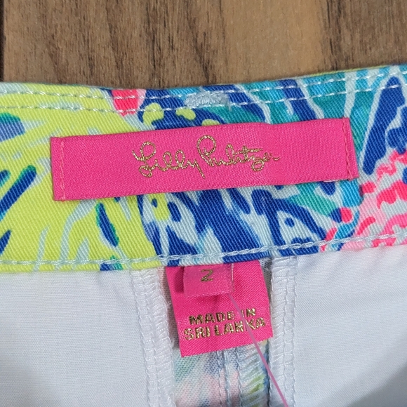 NWT! Lilly Pulitzer Bay Ave Shorts Multi Mermaids Cove Size 2 - Picture 6 of 14